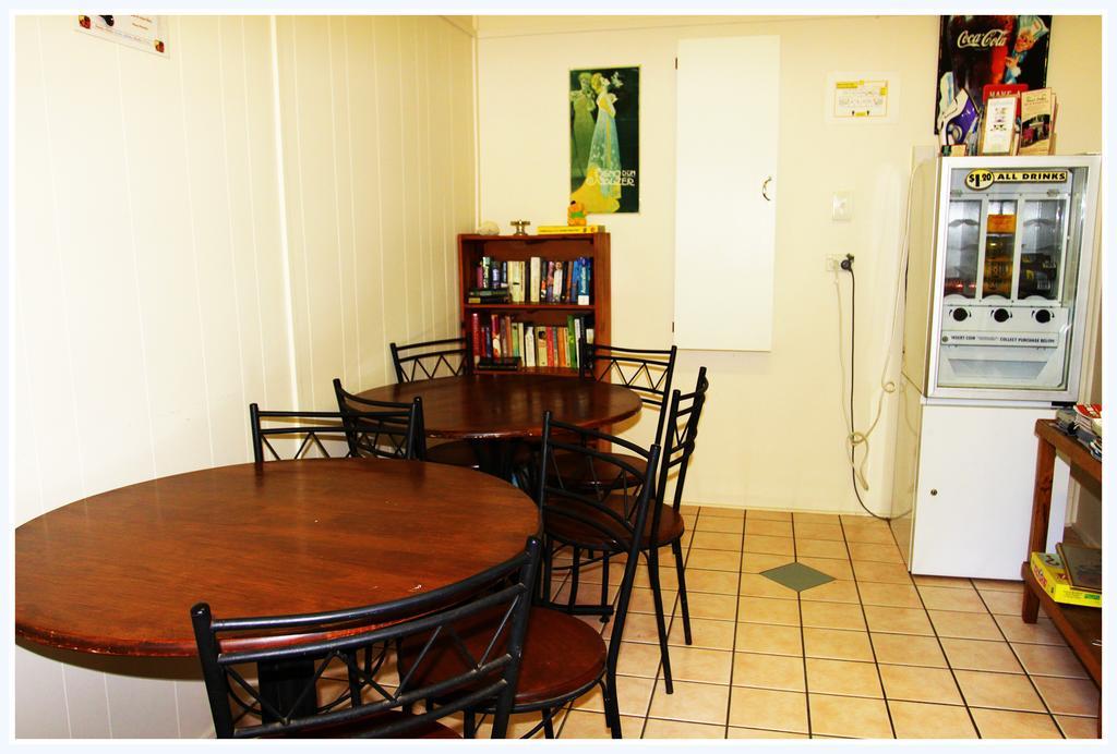 Coral Lodge Bed And Breakfast Inn 타운즈빌 외부 사진
